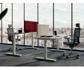 Photo : Bureau réglable en hauteur électriquement ENVOL